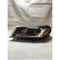 Headlight Left for Volkswagen Tuareg Xenon since 2015 Used Europe