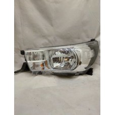 Headlight Left for Toyota Hi lux Halogen since 2015 used Europe Original 811500K691