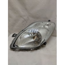 Headlight Left for Toyota Yaris Halogen since 2008 used Europe Original 811700D330