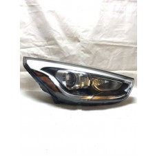 Headlight Right for Hyundai Tucson Halogen since 2014 Used USA 921022S640