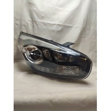 Headlight Right for Kia Carens Xenon LED since 2014 used Europe Original 92102A4190